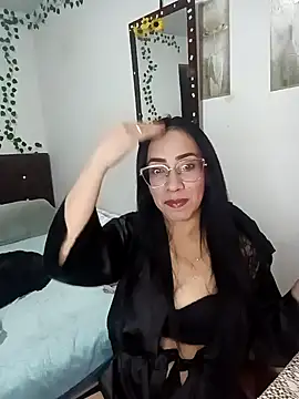 Snapshot of YaraDuartee chatting on January 15, 12:59 am YaraDuartee online show from January 15, 12:59 am