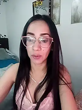 Snapshot of YaraDuartee chatting on January 16, 9:19 pm YaraDuartee online show from January 16, 9:19 pm