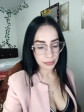 Snapshot of YaraDuartee chatting on February 9, 11:53 pm YaraDuartee online show from February 9, 11:53 pm