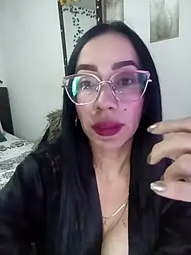 Snapshot of YaraDuartee chatting on March 8, 2:04 am YaraDuartee online show from March 8, 2:04 am