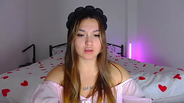 YourEmily xx online show from October 14, 10:27 am