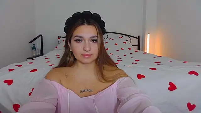 YourEmily xx online show from October 16, 7:31 am