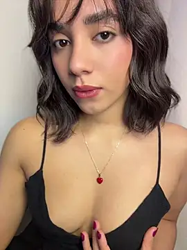 Capricho 01 online show from June 13, 7:12 pm