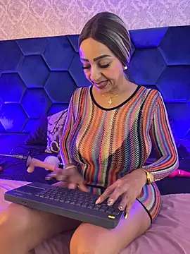 Snapshot of Angelina_Roa chatting on May 15, 2:57 pm Angelina Roa online show from May 15, 2:57 pm