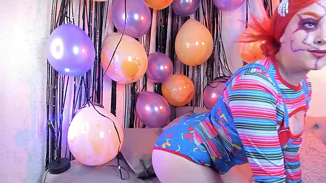 Snapshot of MAGIC_VERA chatting on October 31, 1:23 pm MAGIC VERA online show from October 31, 1:23 pm