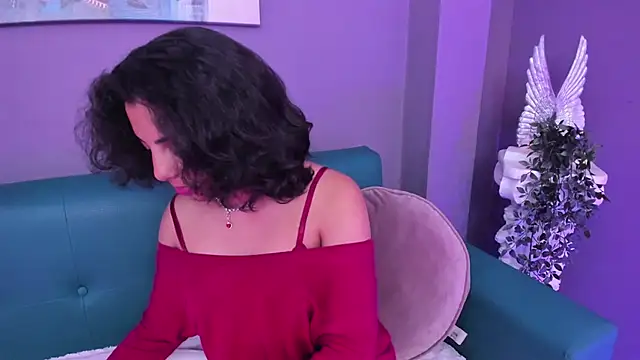 Alessiia   online show from December 23, 3:15 am