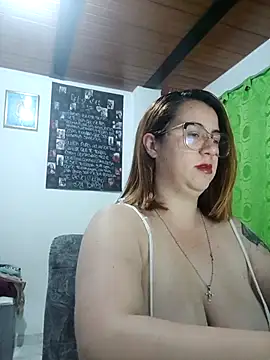 Snapshot of Venenodulce chatting on October 11, 3:17 am Venenodulce online show from October 11, 3:17 am