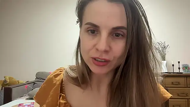 AnnieLove7722 online show from December 20, 2:46 pm