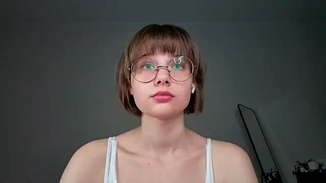 Snapshot of ExitedTroth chatting on May 24, 6:13 pm ExitedTroth online show from May 24, 6:13 pm