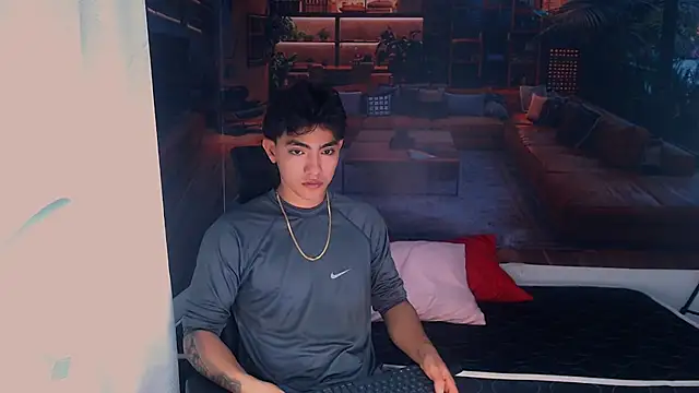 RomeoMillerr online show from December 2, 8:04 pm