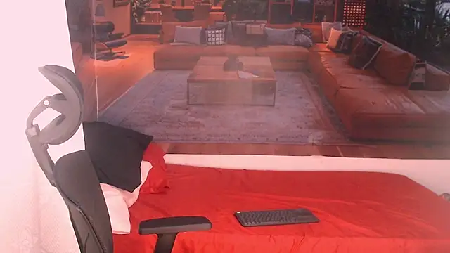 RomeoMillerr online show from December 3, 7:01 pm