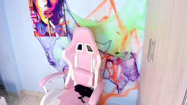 Athenea  fox online show from October 30, 11:55 am