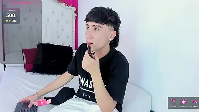 XaanderGrey online show from December 1, 7:19 pm