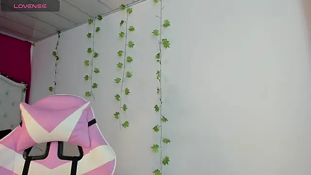 XaanderGrey online show from December 15, 7:18 pm