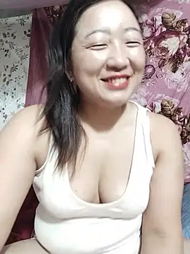 Snapshot of zhen-zo chatting on June 16, 12:35 am zhen-zo online show from June 16, 12:35 am