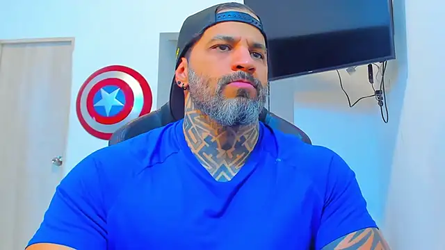 JoshRigby online show from December 13, 8:04 pm