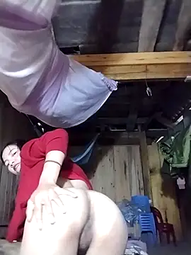 Snapshot of lmc-zz chatting on November 14, 12:09 am lmc-zz online show from November 14, 12:09 am