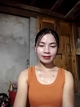 Snapshot of lmc-zz chatting on May 14, 1:07 pm lmc-zz online show from May 14, 1:07 pm