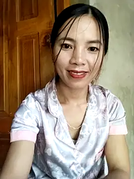 Snapshot of lmc-zz chatting on June 25, 1:16 am lmc-zz online show from June 25, 1:16 am