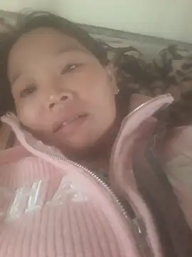 Snapshot of bree-zz chatting on November 7, 2:44 am bree-zz online show from November 7, 2:44 am