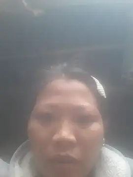 Snapshot of bree-zz chatting on November 18, 2:06 am bree-zz online show from November 18, 2:06 am