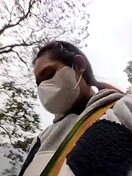 Snapshot of bree-zz chatting on December 14, 1:11 am bree-zz online show from December 14, 1:11 am