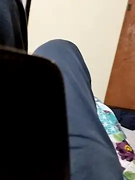 Snapshot of Ferno640916 chatting on October 13, 3:50 am Ferno640916 online show from October 13, 3:50 am