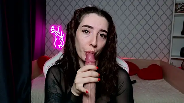 Curious Lily online show from May 7, 12:38 am