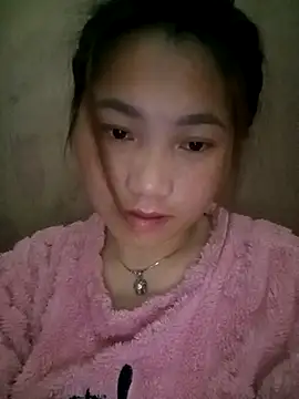 min-xinh online show from December 17, 9:43 pm