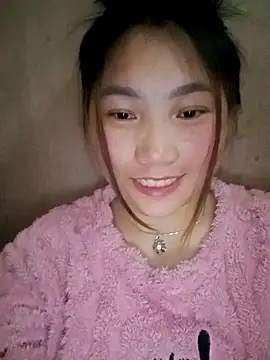 min-xinh online show from February 8, 8:18 am