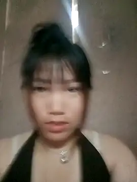 min-xinh online show from April 23, 10:14 am