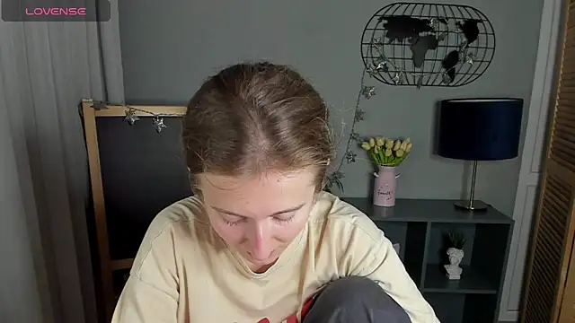 CamillaDreamer online show from July 30, 1:32 pm