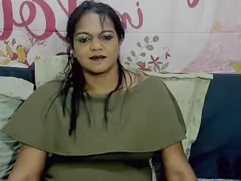 Snapshot of indianswtbella chatting on November 20, 4:45 am indianswtbella online show from November 20, 4:45 am