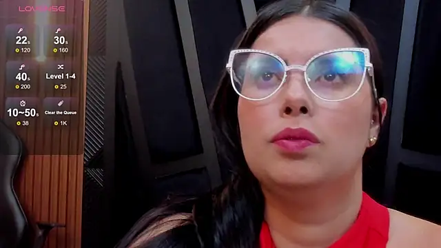 Snapshot of Valka_Ross chatting on November 10, 11:15 pm Valka Ross online show from November 10, 11:15 pm