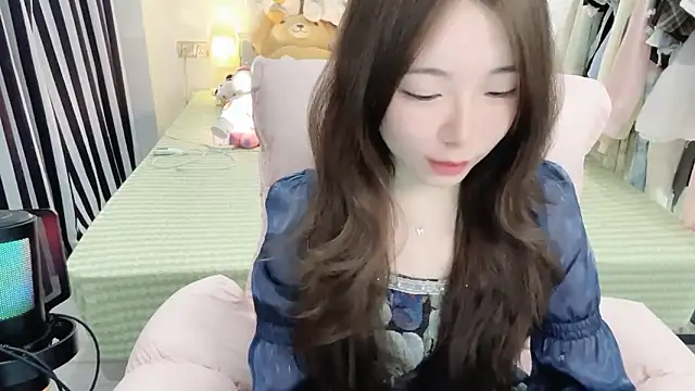 Gardenia-222 online show from December 18, 1:39 pm