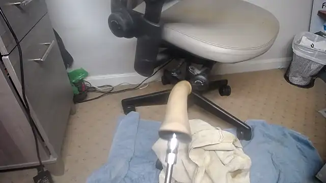 Snapshot of sackstor chatting on March 6, 10:36 pm sackstor online show from March 6, 10:36 pm