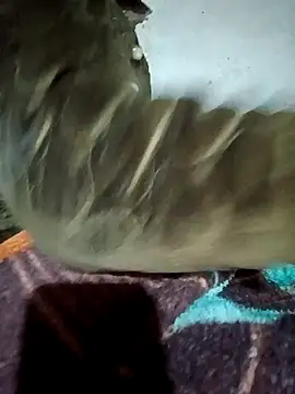 Snapshot of Lona2525 chatting on December 19, 6:37 pm Lona2525 online show from December 19, 6:37 pm