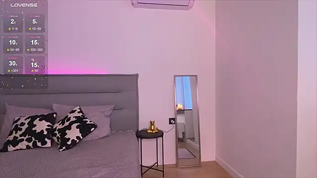 Sienna Mi  online show from November 23, 8:03 am