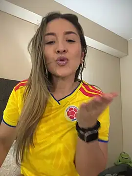 Snapshot of Mariana_gom chatting on July 7, 12:20 pm Mariana gom online show from July 7, 12:20 pm