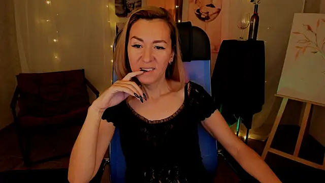 DonnaSmitth online show from November 3, 9:32 am