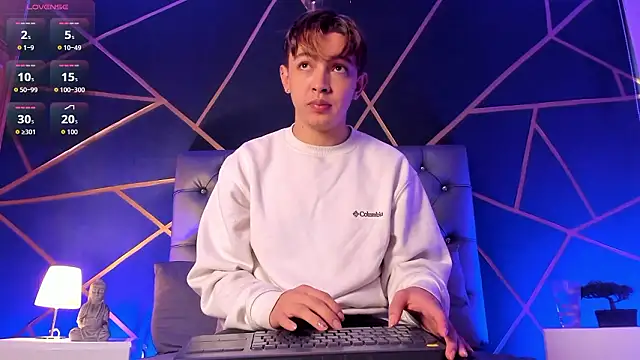 Lian Miller1  online show from February 26, 12:15 pm