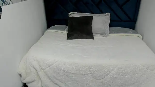 Valery More   online show from November 26, 12:17 pm