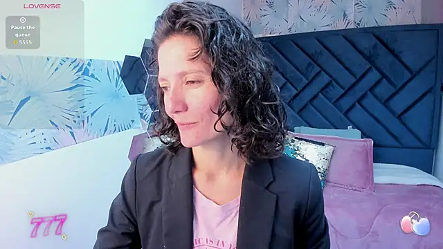 Snapshot of Valery_More__ chatting on May 14, 1:07 pm Valery More online show from May 14, 1:07 pm