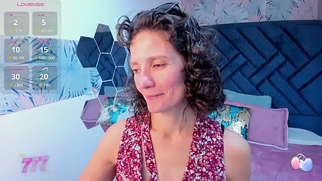 Snapshot of Valery_More__ chatting on May 15, 12:45 pm Valery More online show from May 15, 12:45 pm