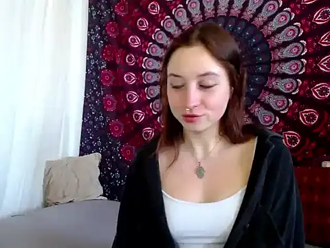 Snapshot of AdalynKiss chatting on May 19, 6:42 am AdalynKiss online show from May 19, 6:42 am