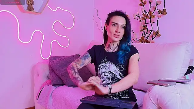 leblanc eva online show from October 7, 5:10 pm