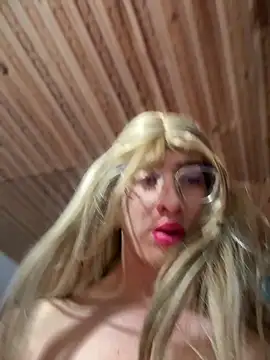 NICOLLE  12 online show from January 18, 9:18 pm