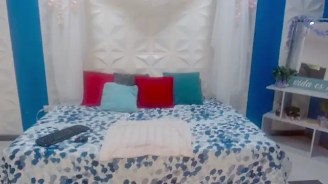 carollkiss online show from October 12, 11:53 am