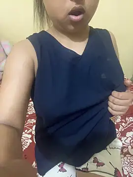Snapshot of soniyaverma00 chatting on June 20, 9:34 am soniyaverma00 online show from June 20, 9:34 am