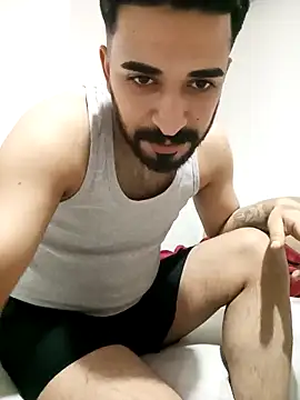 Snapshot of mehmets27 chatting on October 5, 12:09 am mehmets27 online show from October 5, 12:09 am